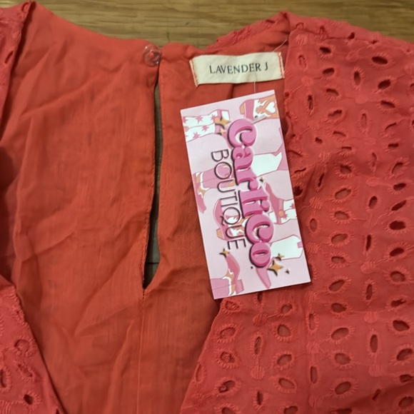 Coral romper. - Picture 5 of 6